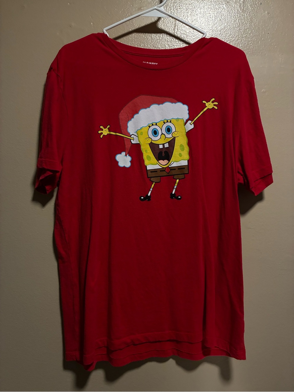 Old Navy Red SpongeBob Holiday Short Sleeve Tee